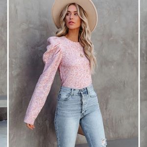 Vici THRONE PUFF SLEEVE KNIT SWEATER